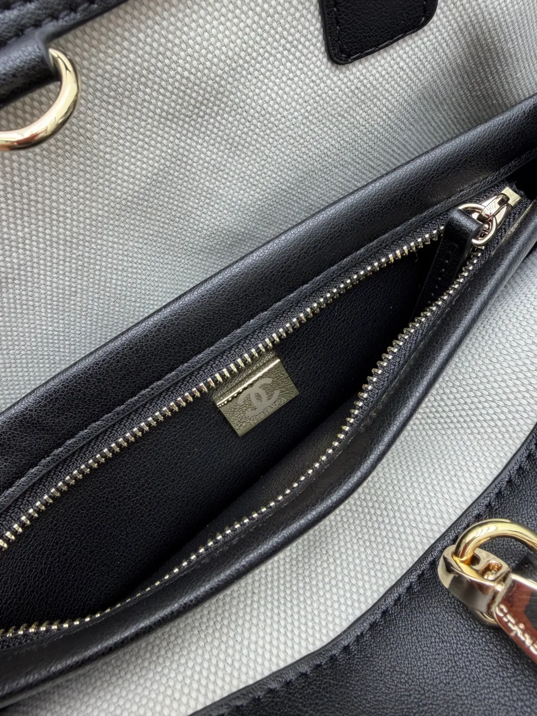 All Categories Chanel Women's Bags (Chanel) Chanel 032