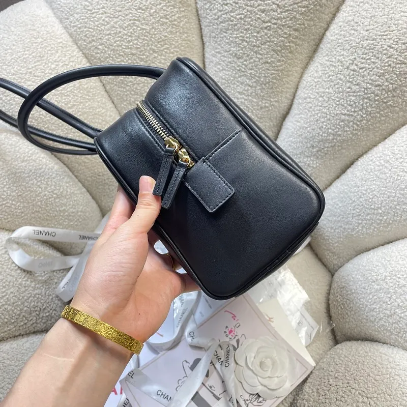 All Categories Chanel Women's Bag 2 (Chanel) Chanel Original Order AS6211