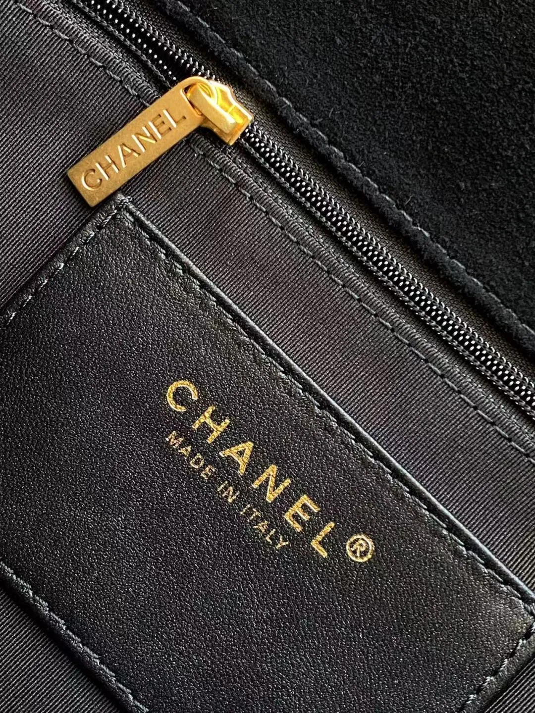 All Categories Chanel Women's Bag 2 (Chanel) Chanel Original AS5991 Medium Size