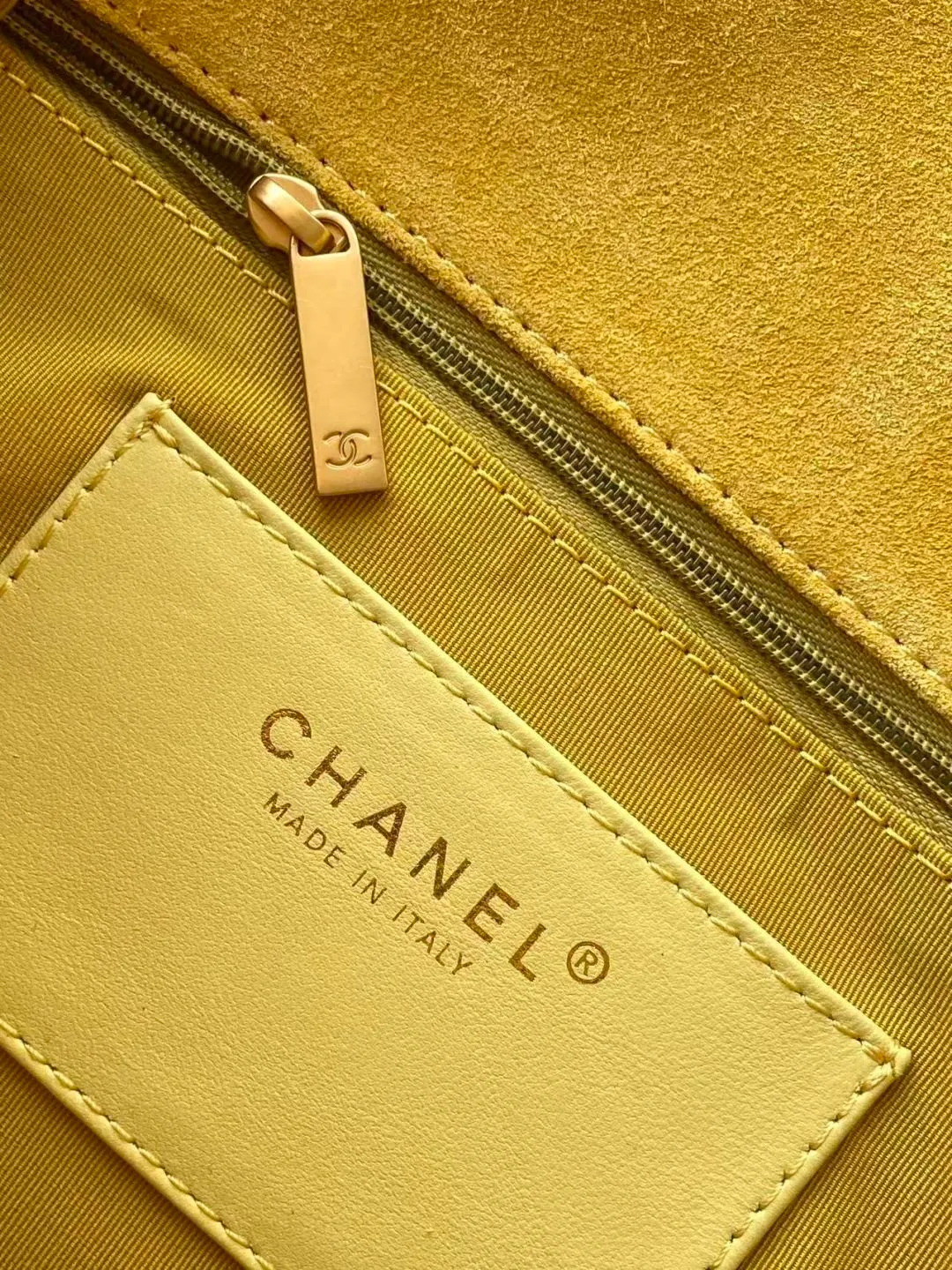 All Categories Chanel Women's Bag 2 (Chanel) Chanel Original AS5991 Medium Size