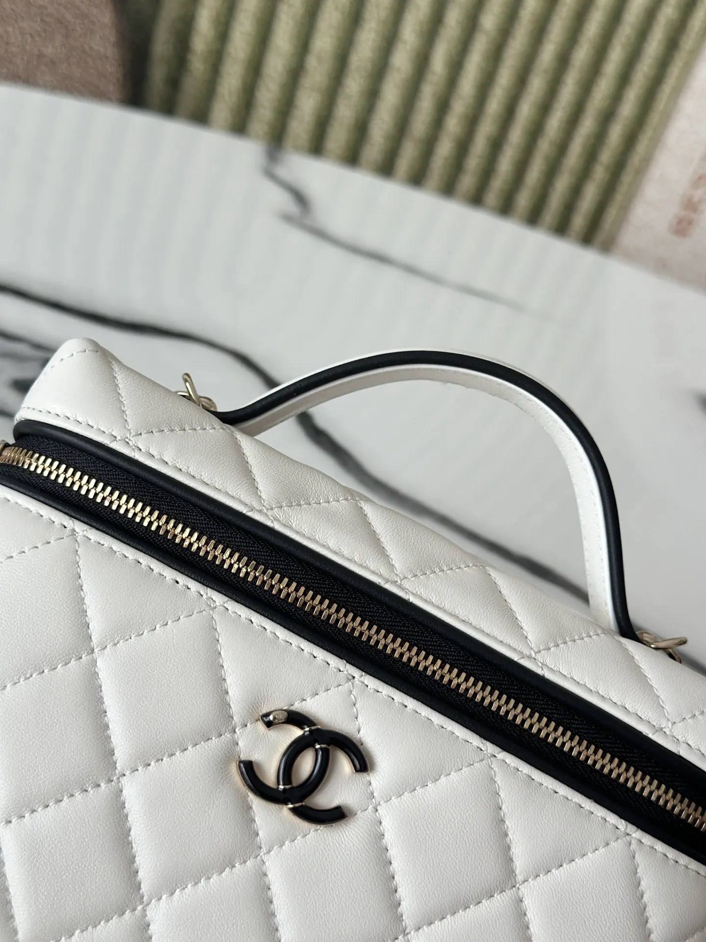 All Categories Chanel Women's Bag 2 (Chanel) Chanel AP5240