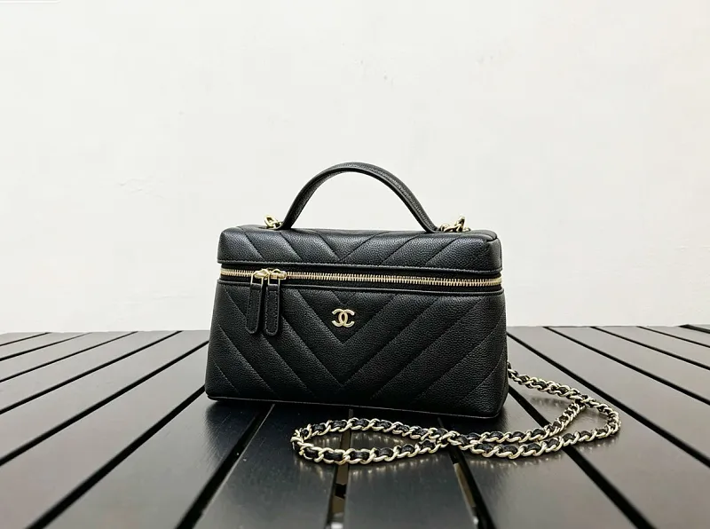 All categories Chanel Women's Bag 2 (Chanel) Chanel 100850