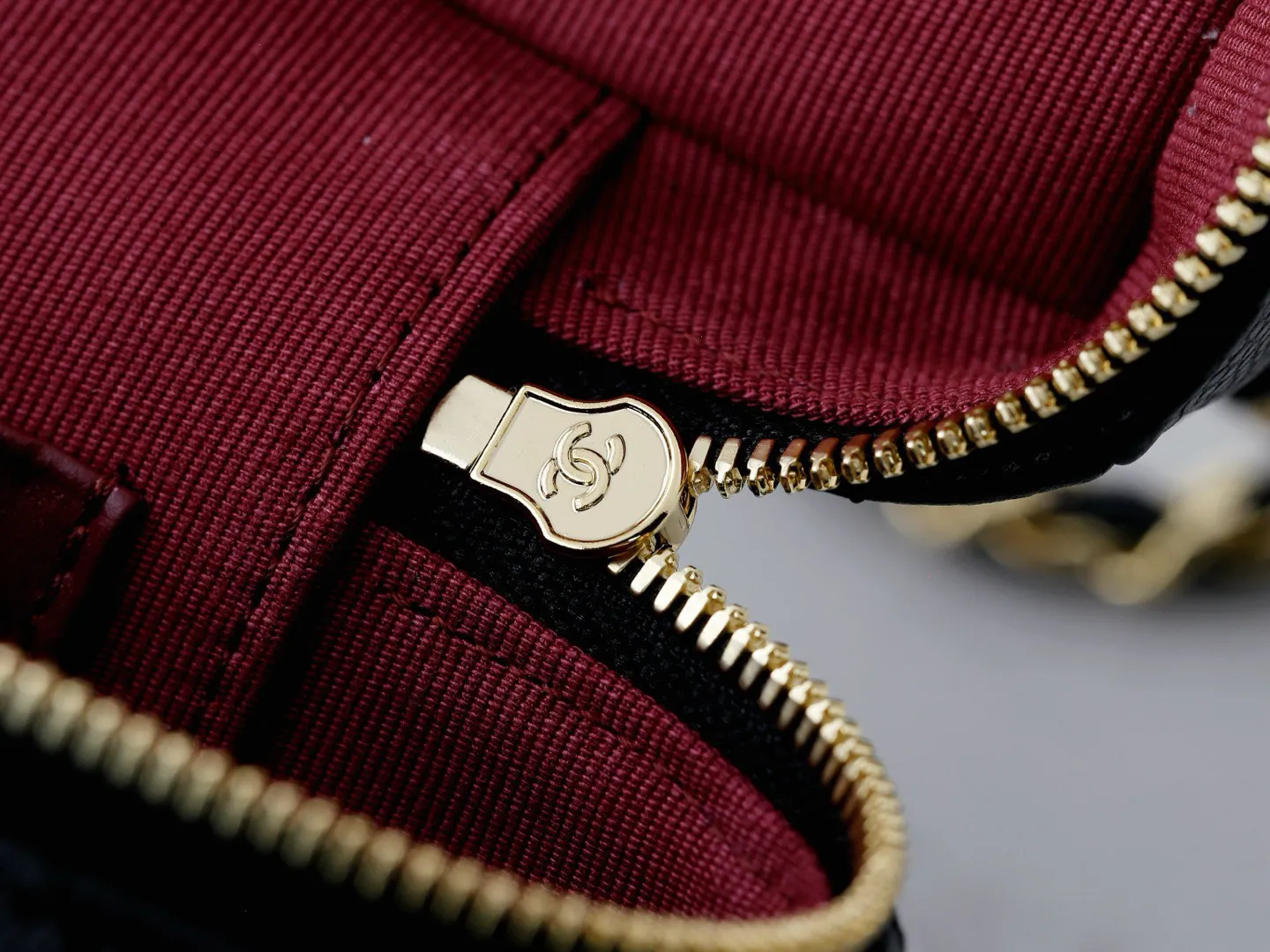 All categories Chanel Women's Bag 2 (Chanel) Chanel 100850