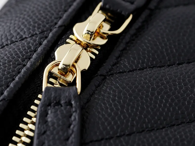 All categories Chanel Women's Bag 2 (Chanel) Chanel 100850
