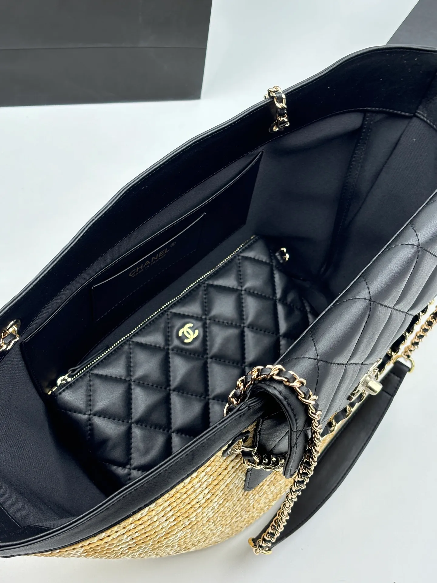 All Categories Official Website "Brand Women's Bags" Women's Bags 💙 Chanel 2026 Official Website CHANEL Braided Cabbage Shopping Bag