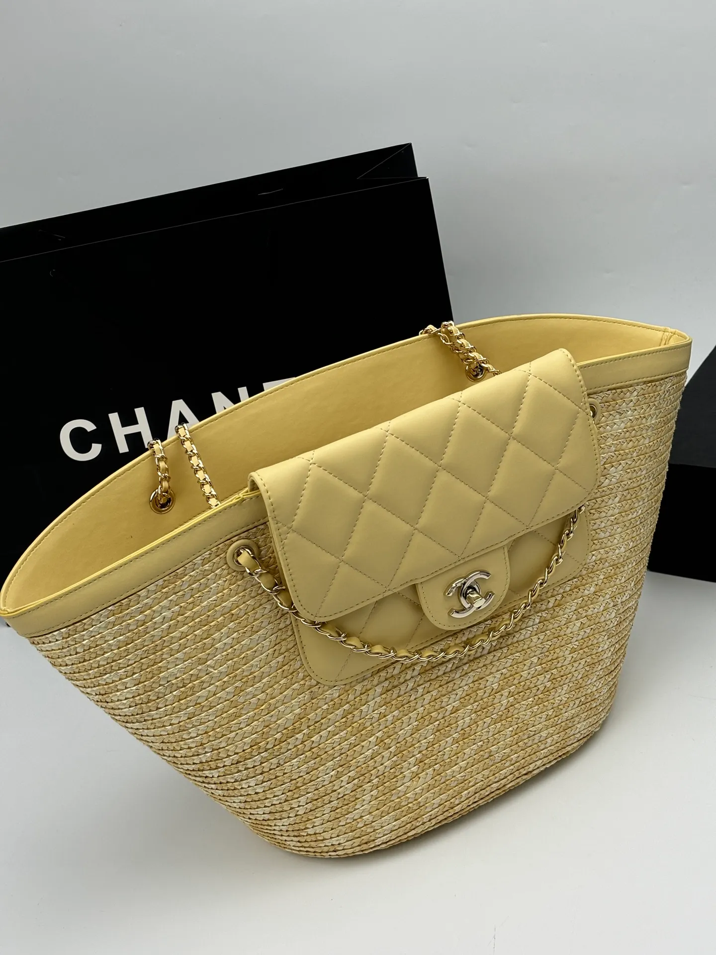 All Categories Official Website "Brand Women's Bags" Women's Bags 💙 Chanel 2026 Official Website CHANEL Braided Cabbage Shopping Bag