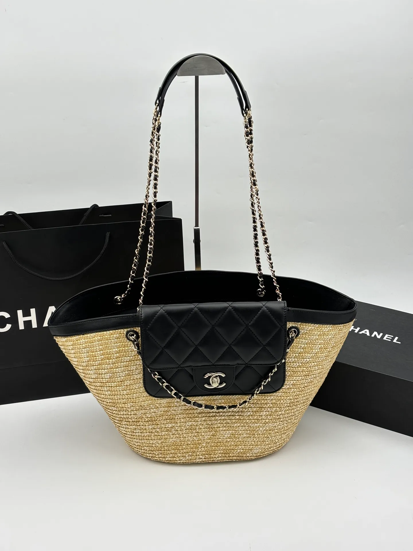 All Categories Official Website "Brand Women's Bags" Women's Bags 💙 Chanel 2026 Official Website CHANEL Braided Cabbage Shopping Bag