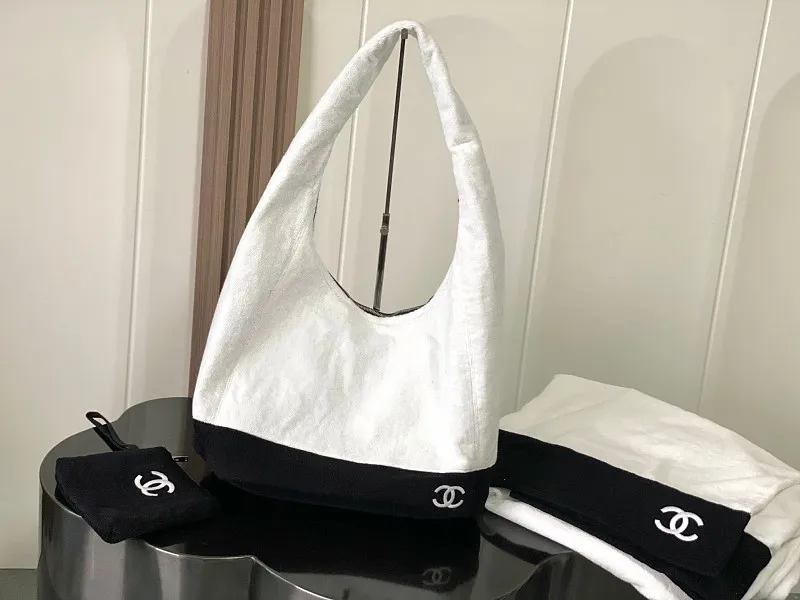 All categories Chanel Women's Bag 2 (Chanel) Chanel 9055