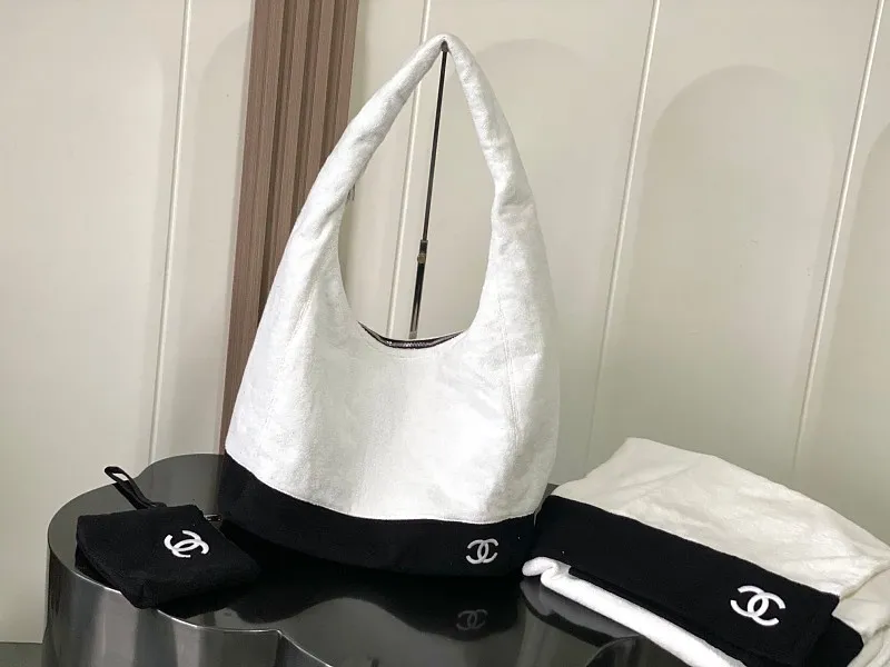 All categories Chanel Women's Bag 2 (Chanel) Chanel 9055