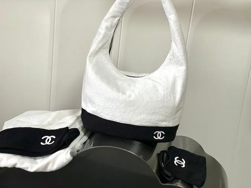 All categories Chanel Women's Bag 2 (Chanel) Chanel 9055