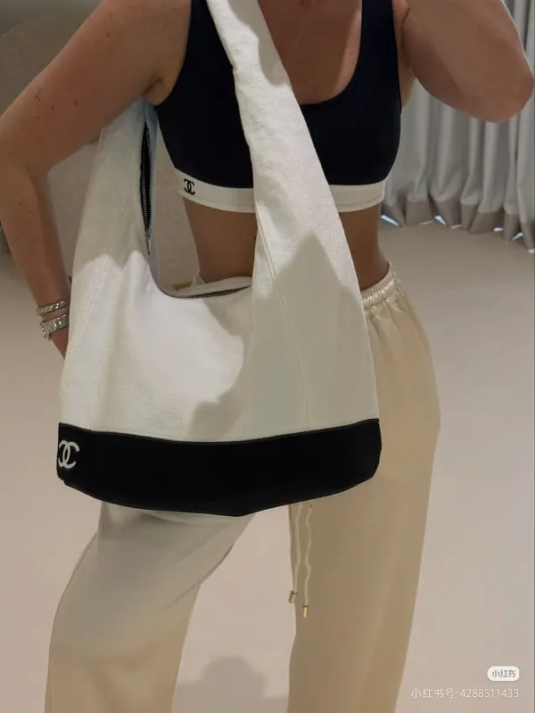 All categories Chanel Women's Bag 2 (Chanel) Chanel 9055