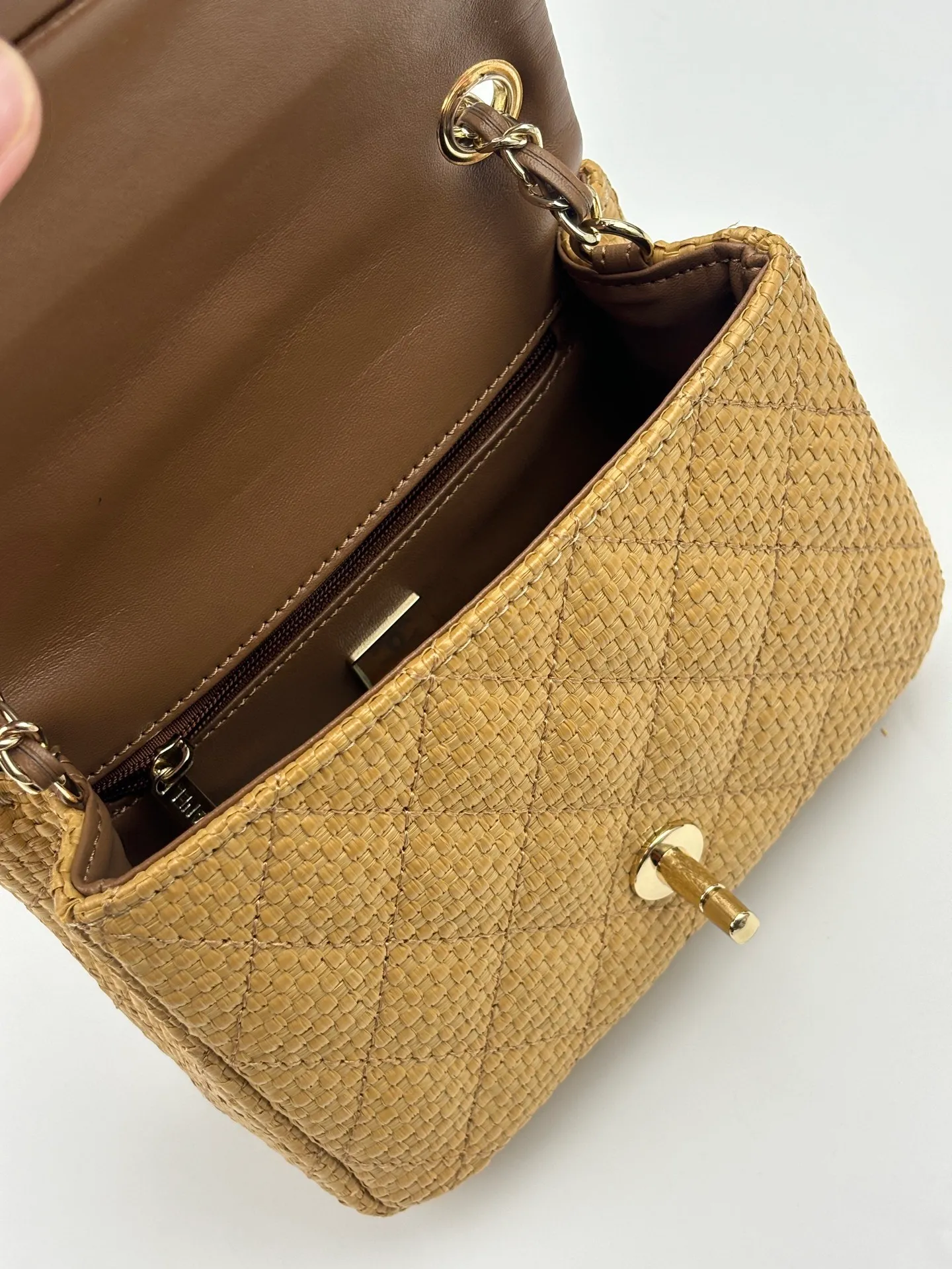 All Categories Official Website "Brand Women's Bags" Women's Bags 💙 Chanel 2026 Official Website CHANEL Straw CF Chain Bag