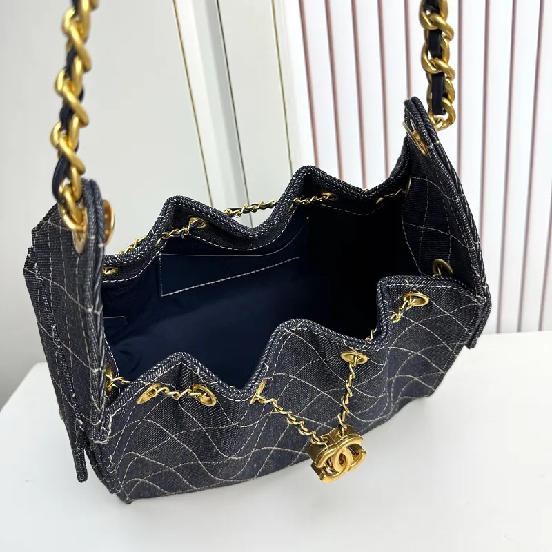 All Categories Official Website "Brand Women's Bags" Women's Bags 💙 Chanel 2026 Official Website Chanel Crossbody Bag