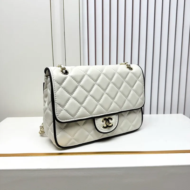 All Categories Chanel Women's Bags (Chanel) Chanel 6001 Large