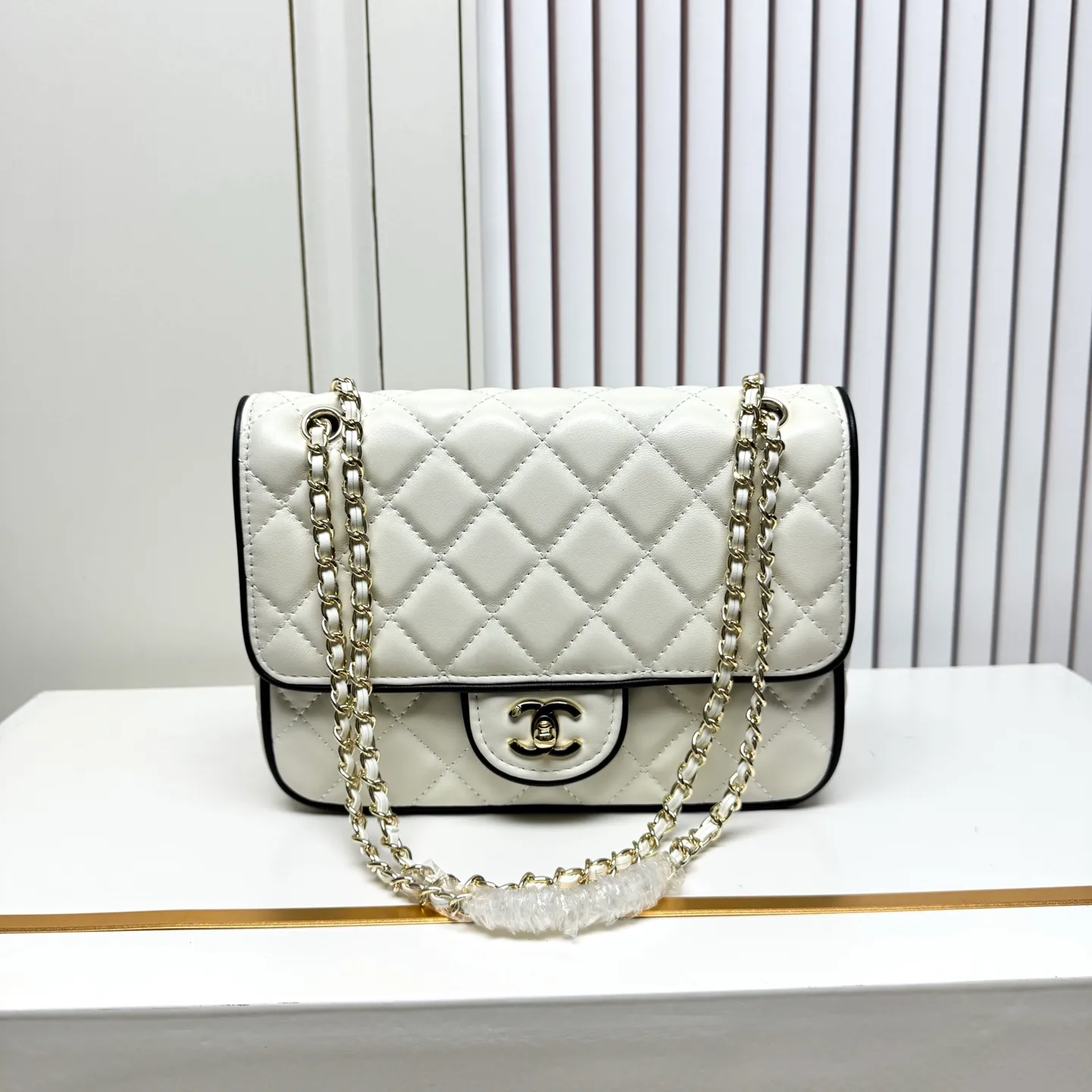 All Categories Chanel Women's Bags (Chanel) Chanel 6001 Large