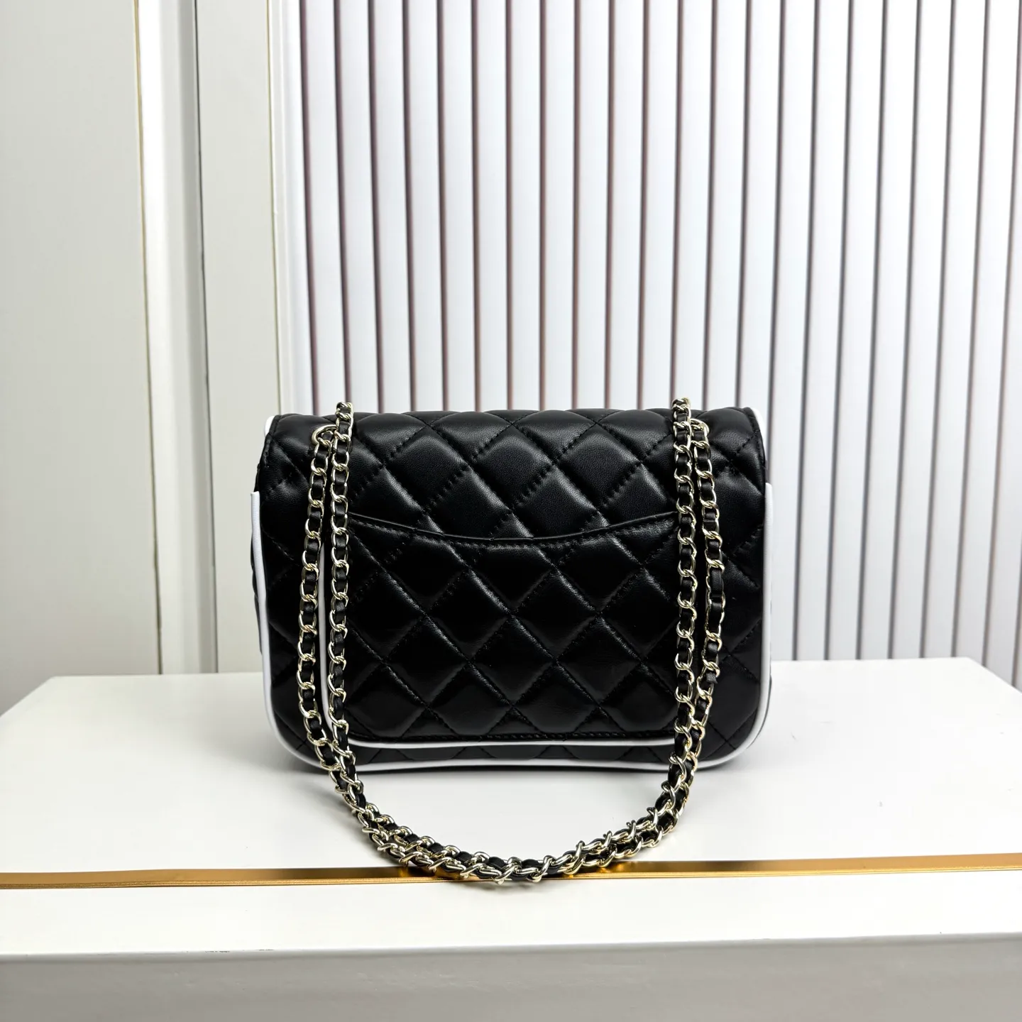 All Categories Chanel Women's Bags (Chanel) Chanel 6001 Large