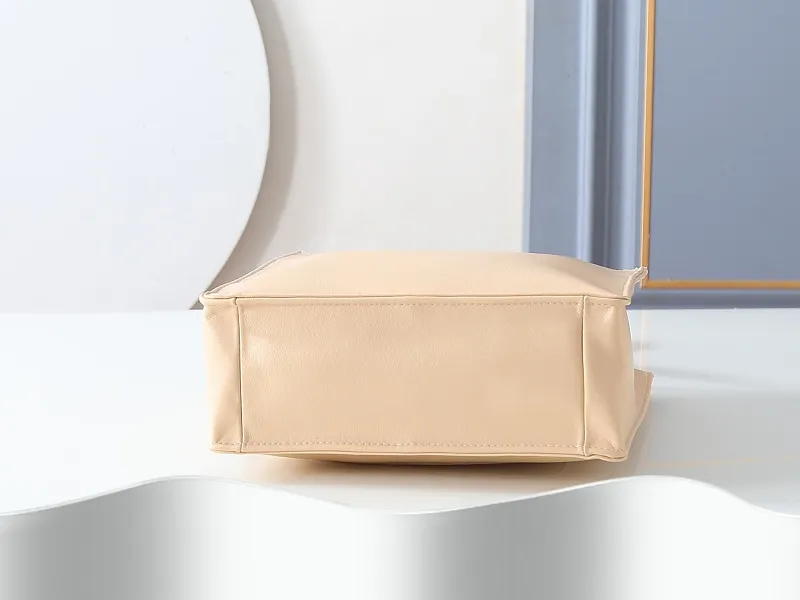 All Categories Official Website "Brand Women's Bags" Women's Bags 💙 Chanel 2026 New CHANEL Crossbody Bag