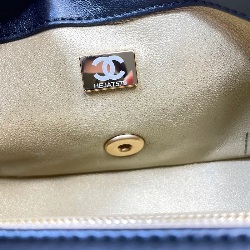 All Categories Chanel Women's Bag 2 (Chanel) Chanel Original Order AS5759
