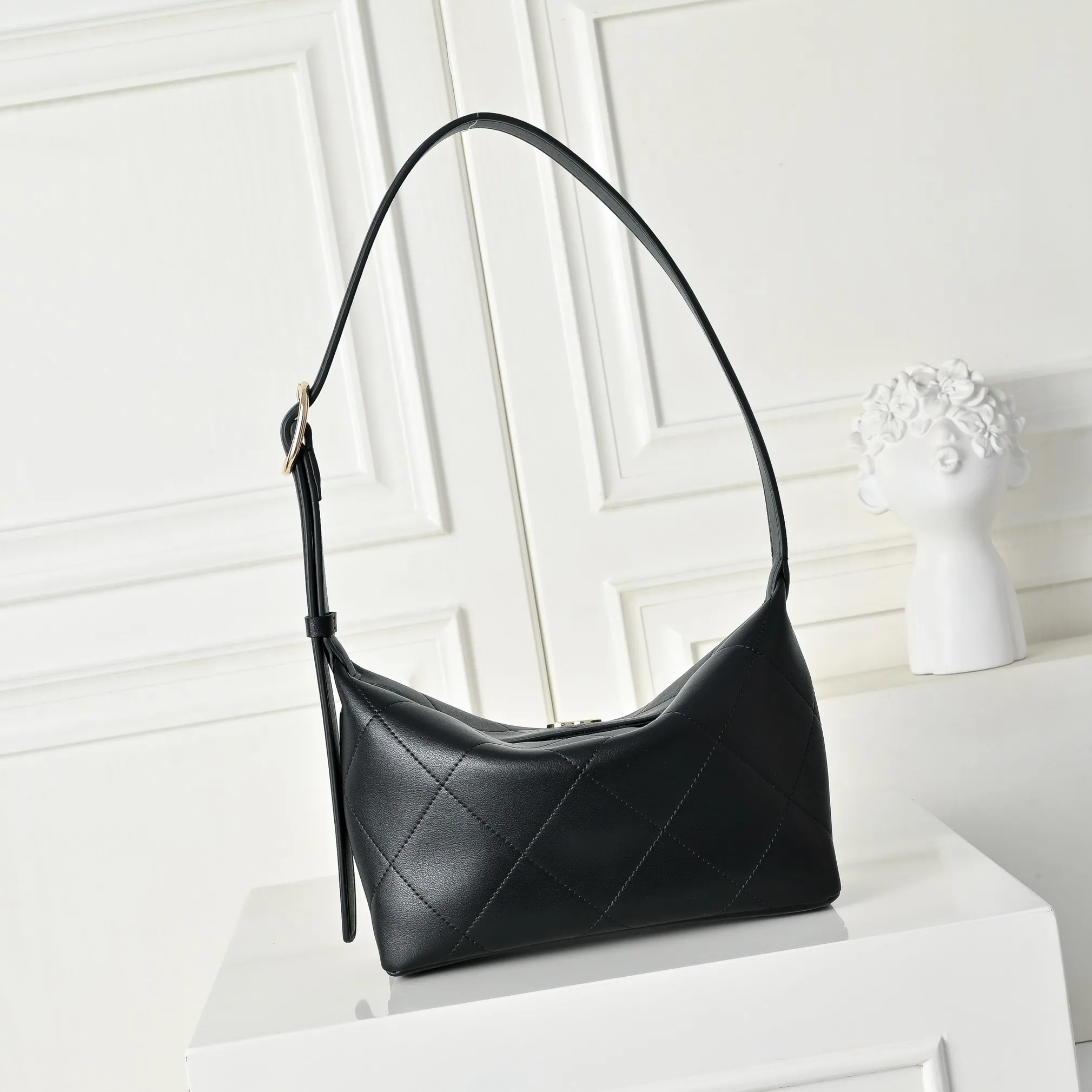All Categories Chanel Women's Bags (Chanel) Chanel 7083