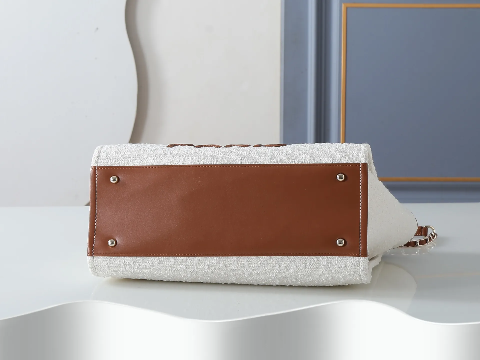 All categories Official website "Brand Women's Bags" Women's Bags 💙 Chanel 2026 new CHANEL hand-held crossbody bag