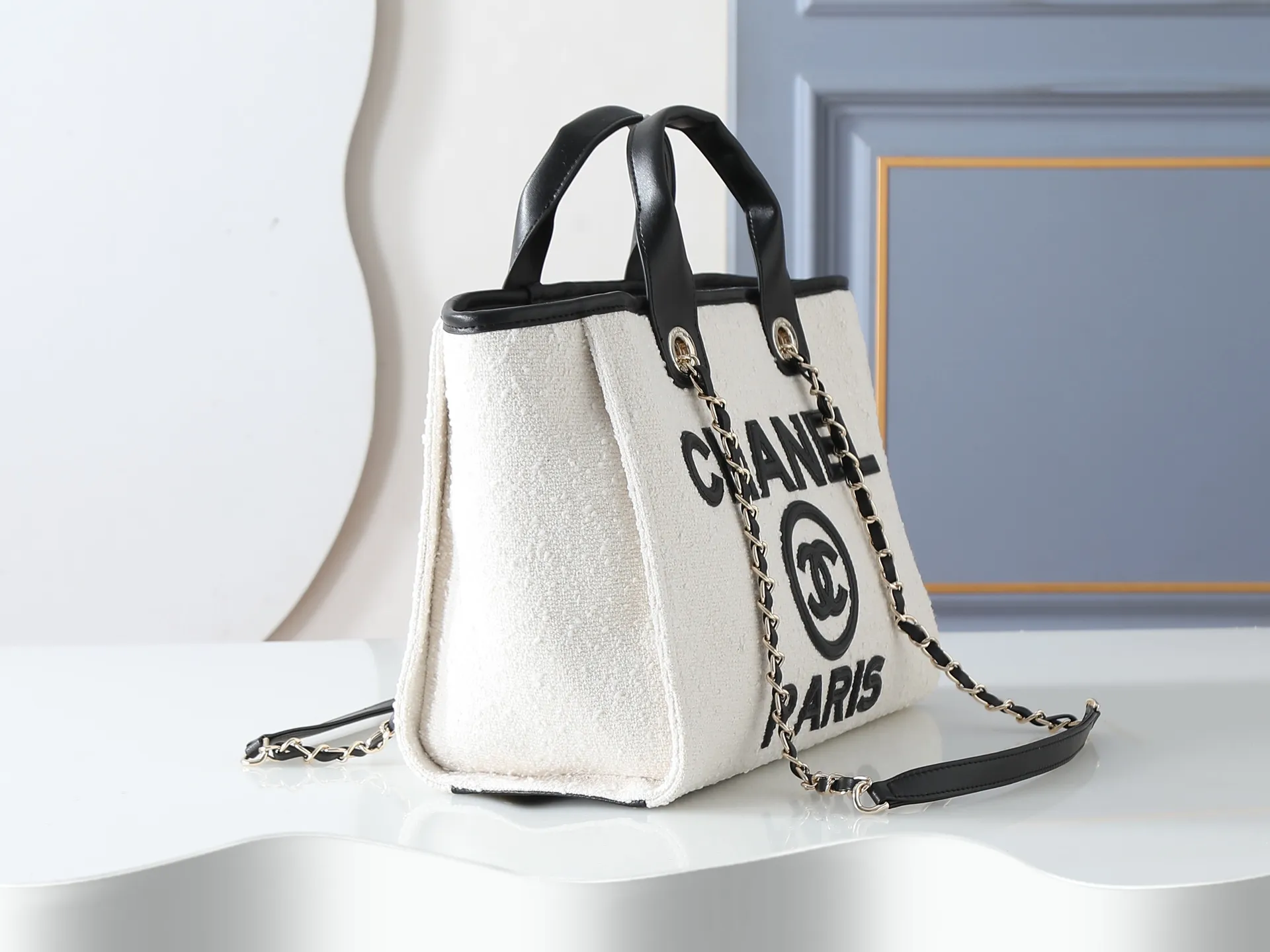 All categories Official website "Brand Women's Bags" Women's Bags 💙 Chanel 2026 new CHANEL hand-held crossbody bag