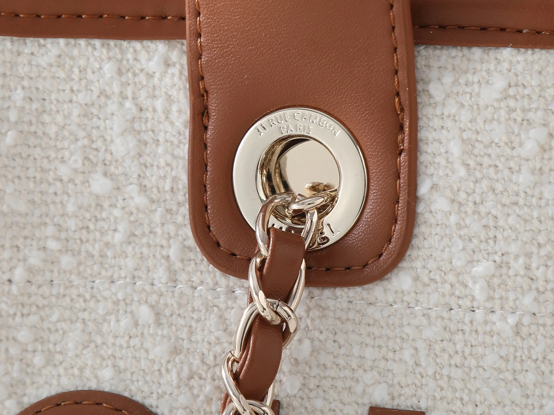 All categories Official website "Brand Women's Bags" Women's Bags 💙 Chanel 2026 new CHANEL hand-held crossbody bag