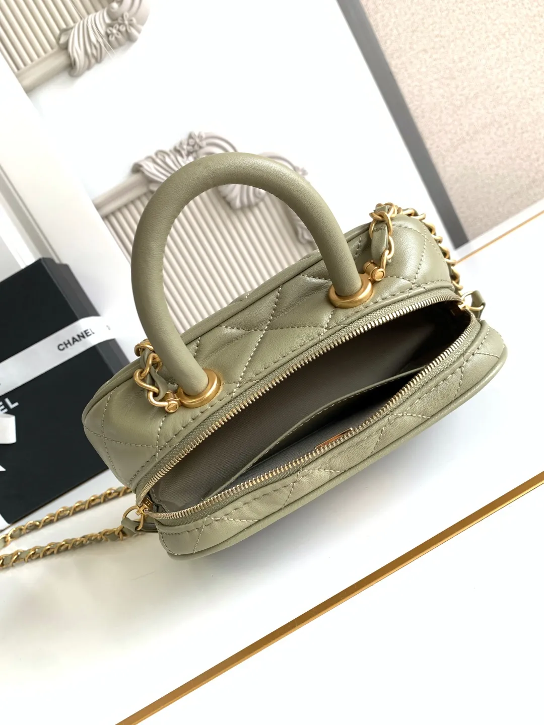 All Categories Chanel Women's Bag 2 (Chanel) Chanel Original S5572