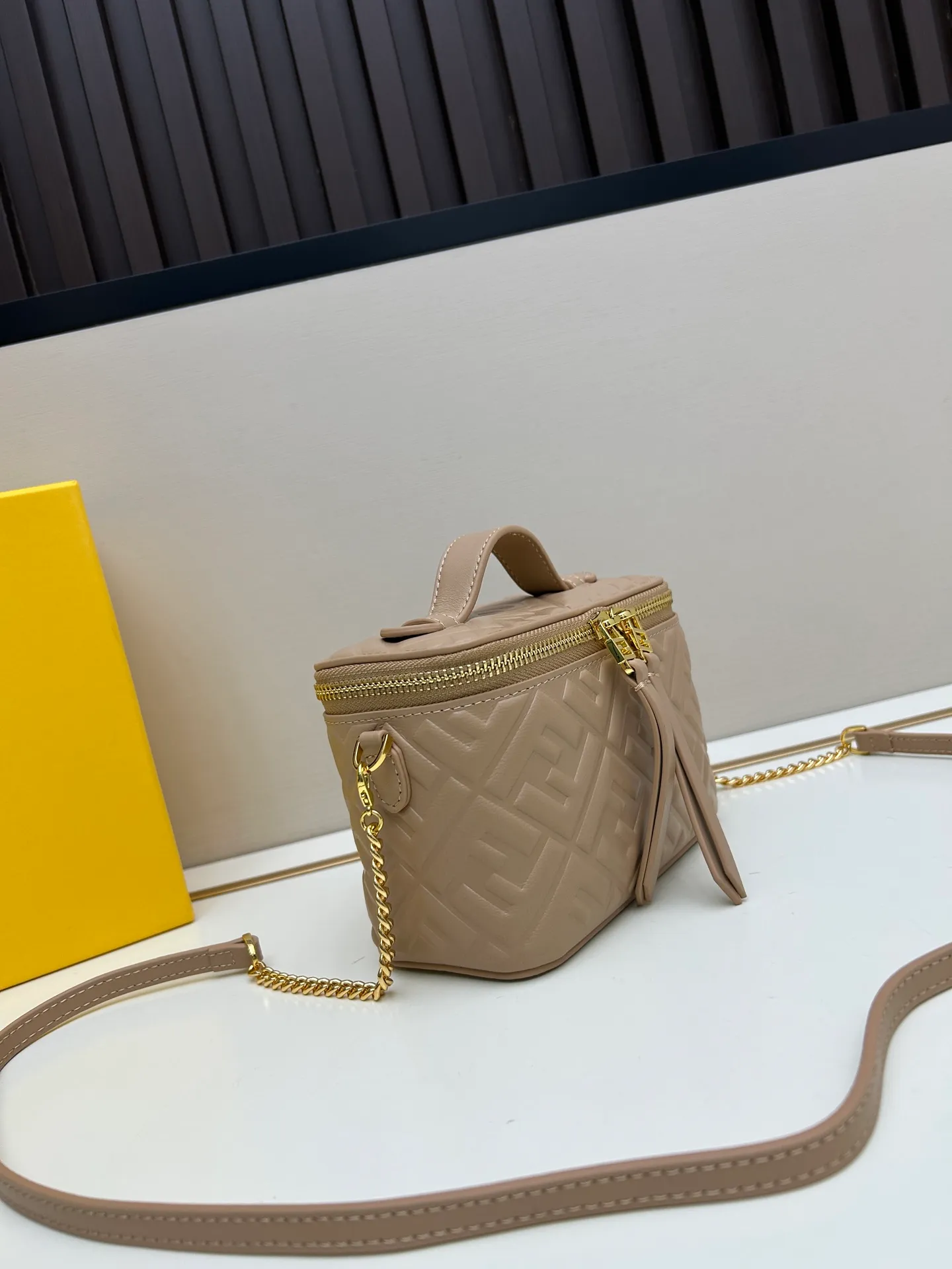 All Categories Chanel Women's Bags (Chanel) Chanel F8025