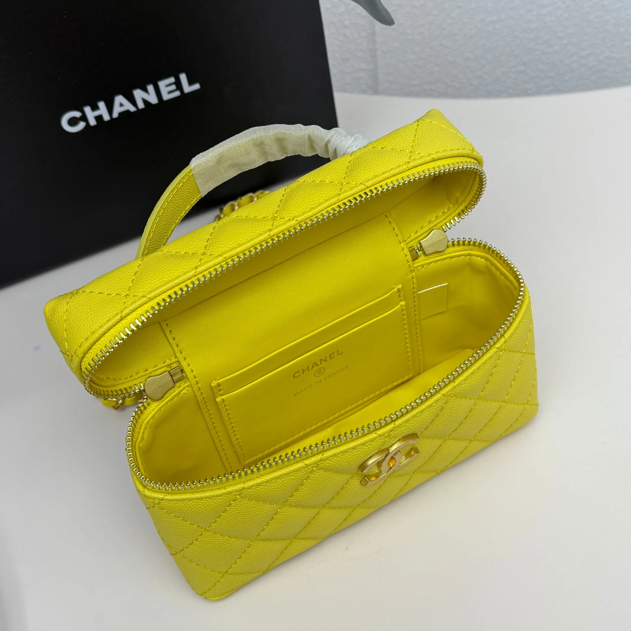 All Categories Chanel Women's Bags (Chanel) Chanel 688