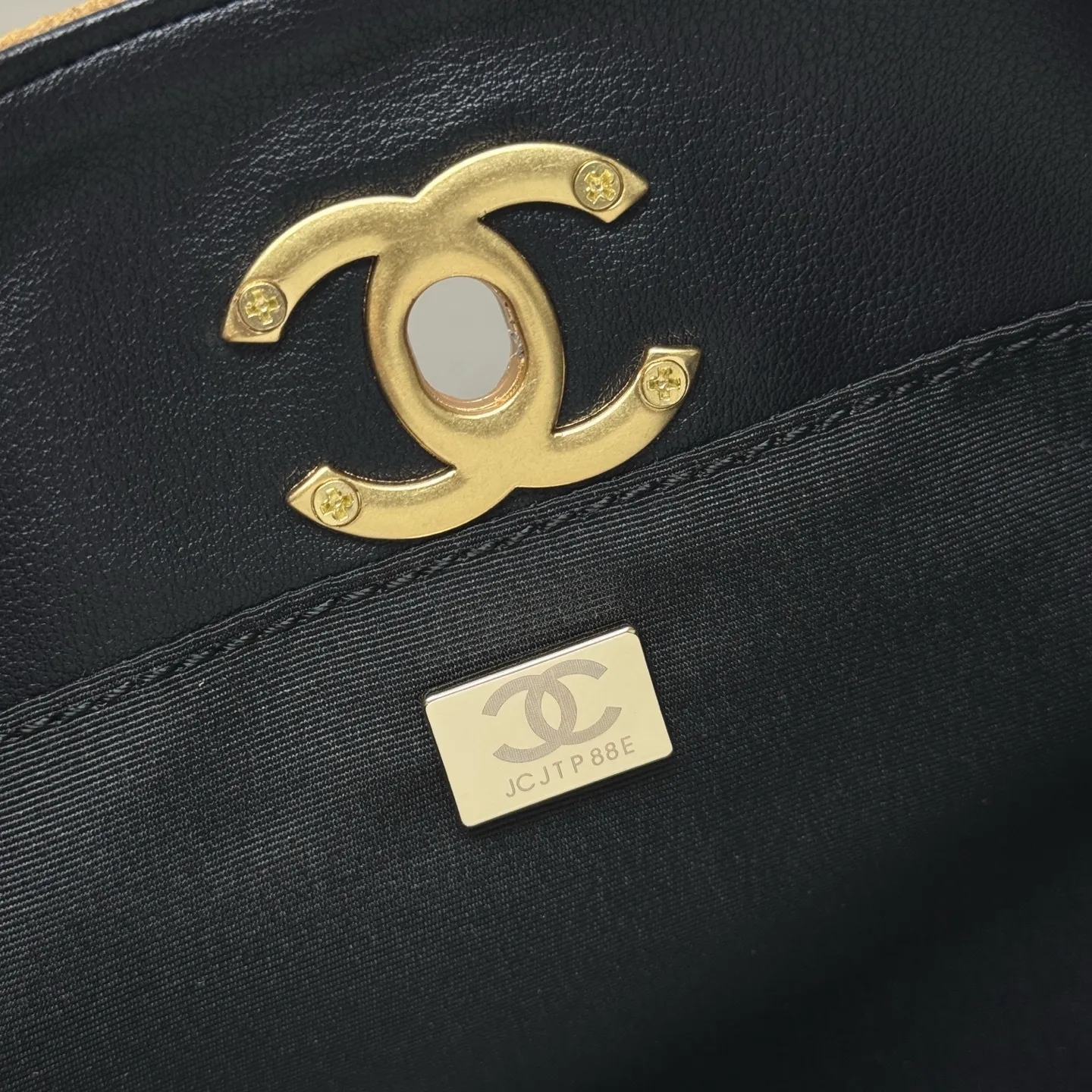 All Categories Official Website "Brand Women's Bags" Women's Bags 💙 Chanel 2026 Official Website CHANEL Crossbody Bag