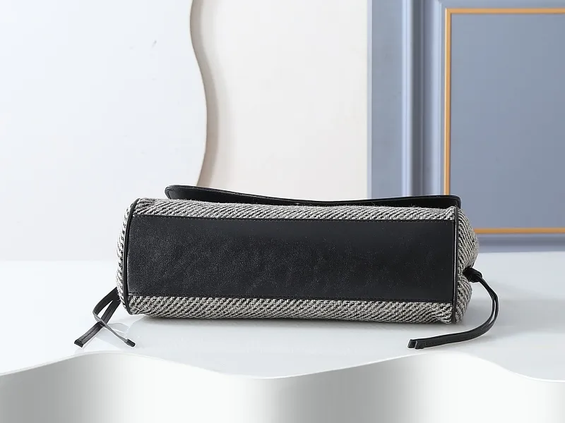 All Categories Official Website "Brand Women's Bags" Women's Bags 💙 Chanel 2026 New CHANEL Underarm Bag