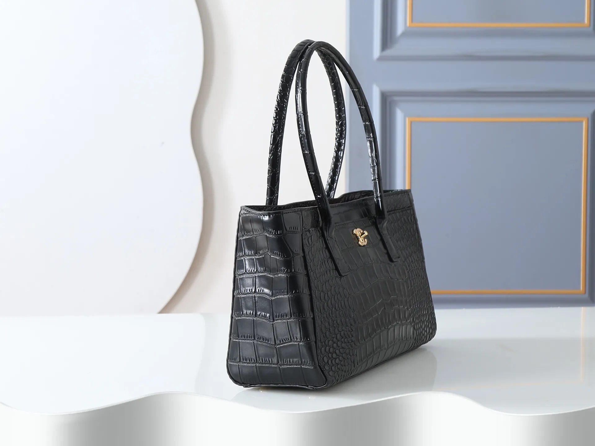All categories Official website "Brand Women's Bags" Women's Bags 💙 Chanel 2026 new CHANEL hand-held crossbody bag