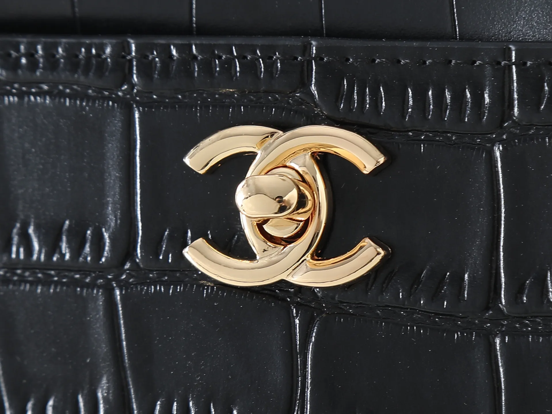 All categories Official website "Brand Women's Bags" Women's Bags 💙 Chanel 2026 new CHANEL hand-held crossbody bag
