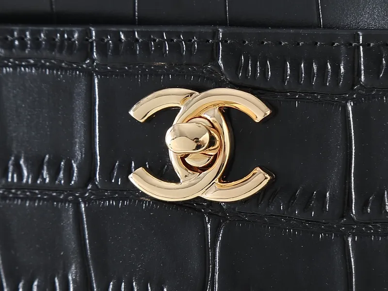 All categories Official website "Brand Women's Bags" Women's Bags 💙 Chanel 2026 new CHANEL hand-held crossbody bag