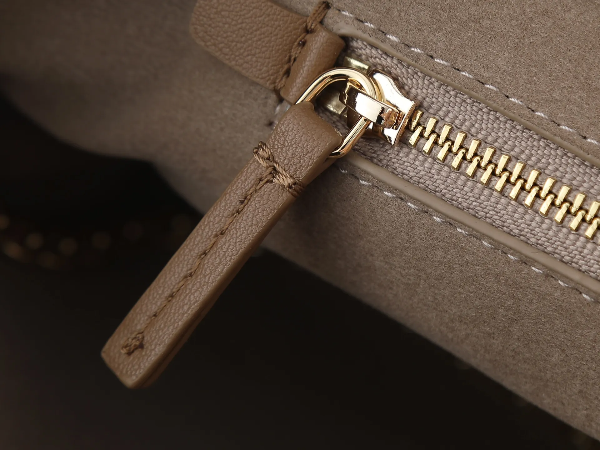 All categories Official website "Brand Women's Bags" Women's Bags 💙 Chanel 2026 new CHANEL hand-held crossbody bag