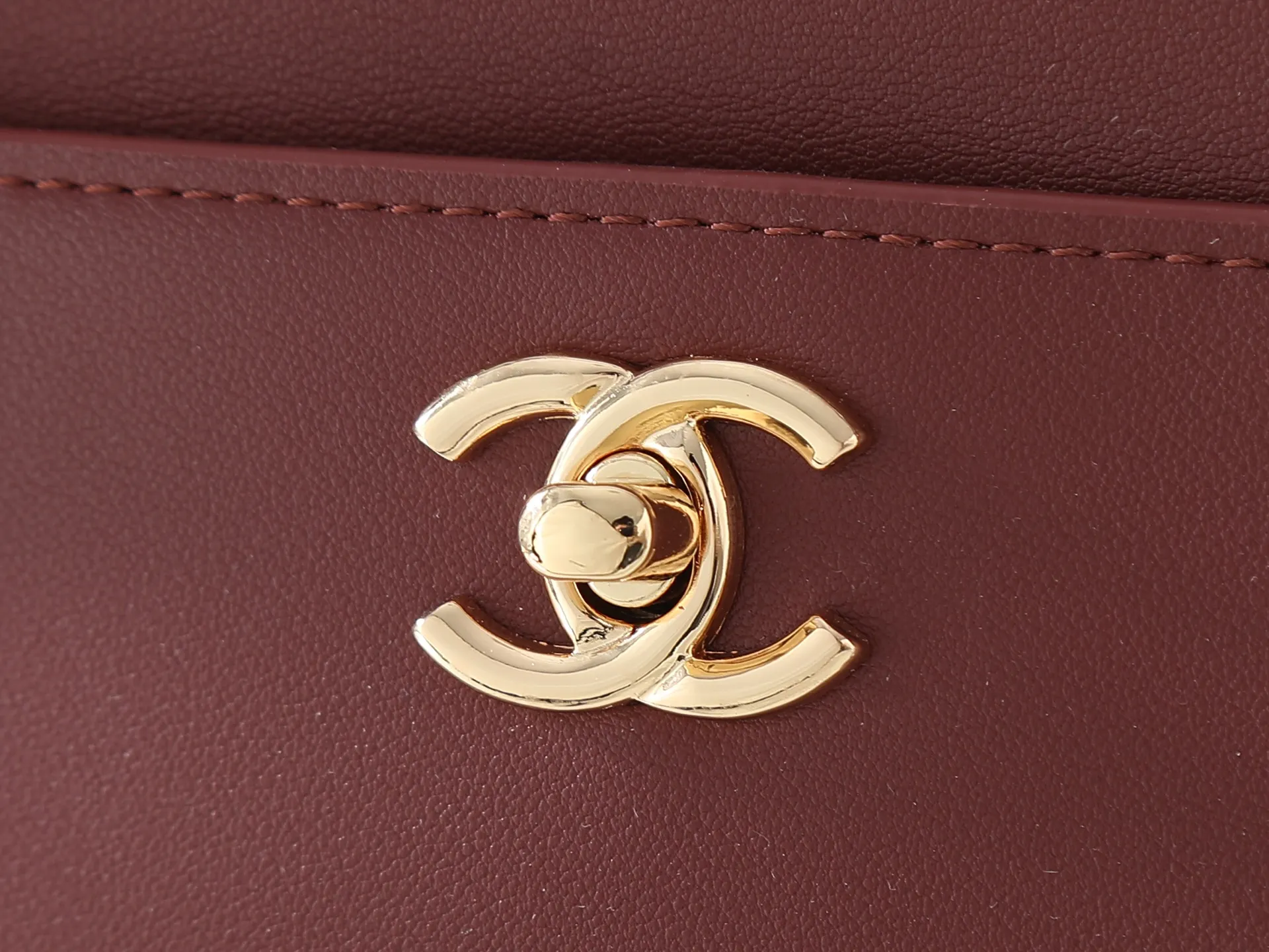 All categories Official website "Brand Women's Bags" Women's Bags 💙 Chanel 2026 new CHANEL hand-held crossbody bag