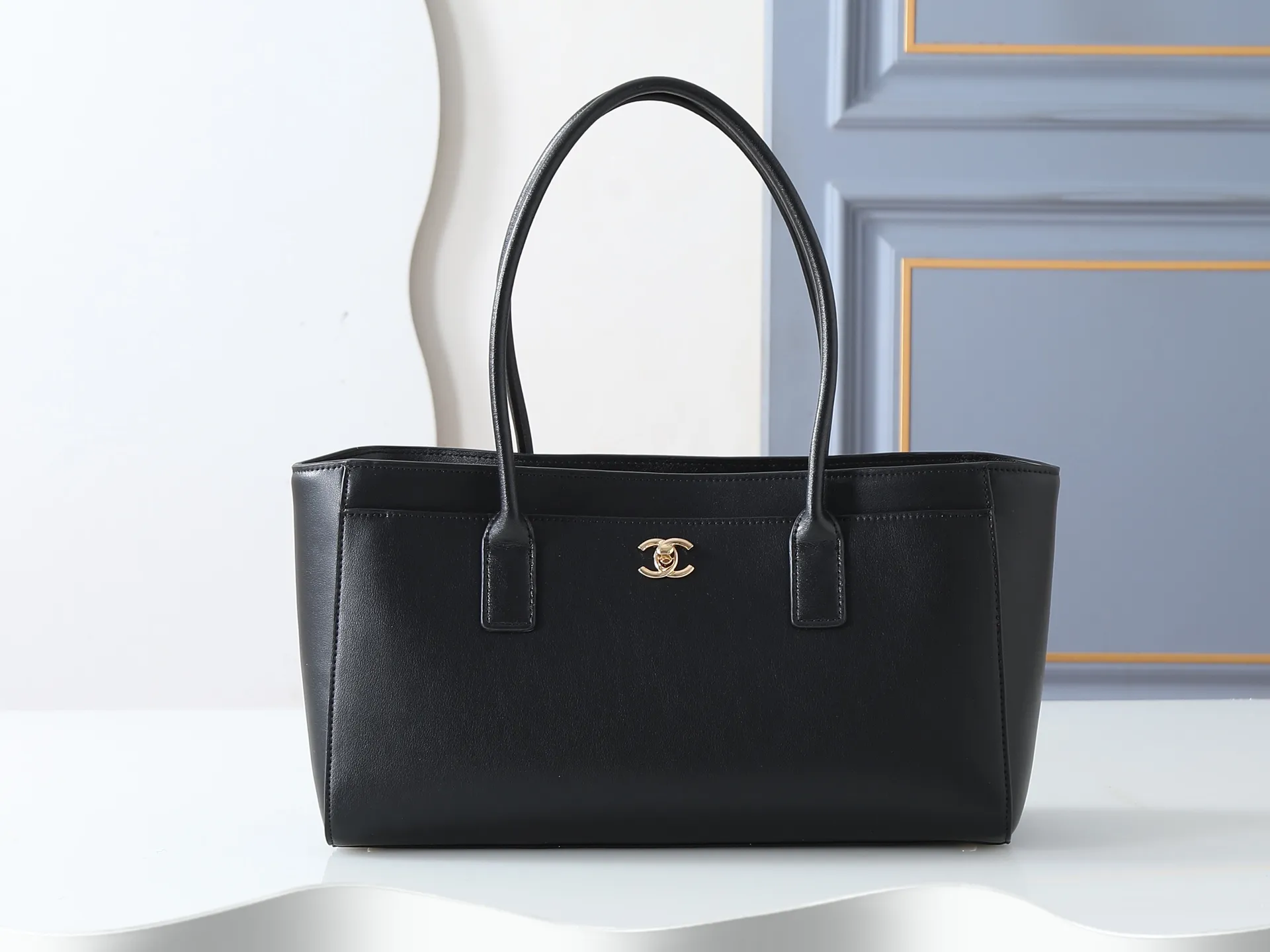 All categories Official website "Brand Women's Bags" Women's Bags 💙 Chanel 2026 new CHANEL hand-held crossbody bag