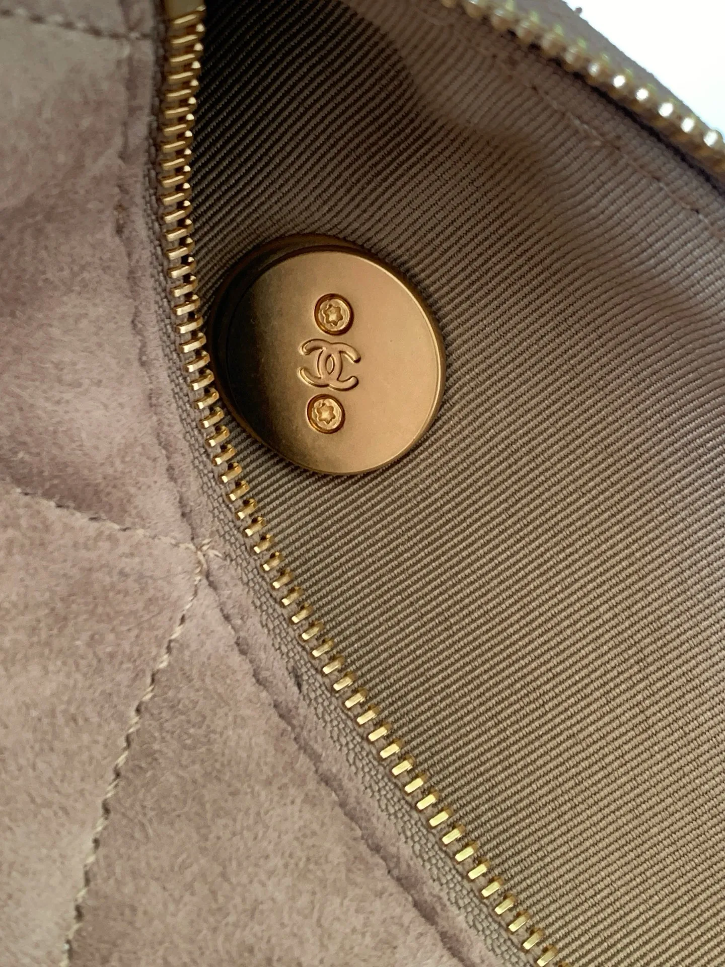 All Categories Chanel Women's Bags 2 (Chanel) Chanel Original Order AS5792