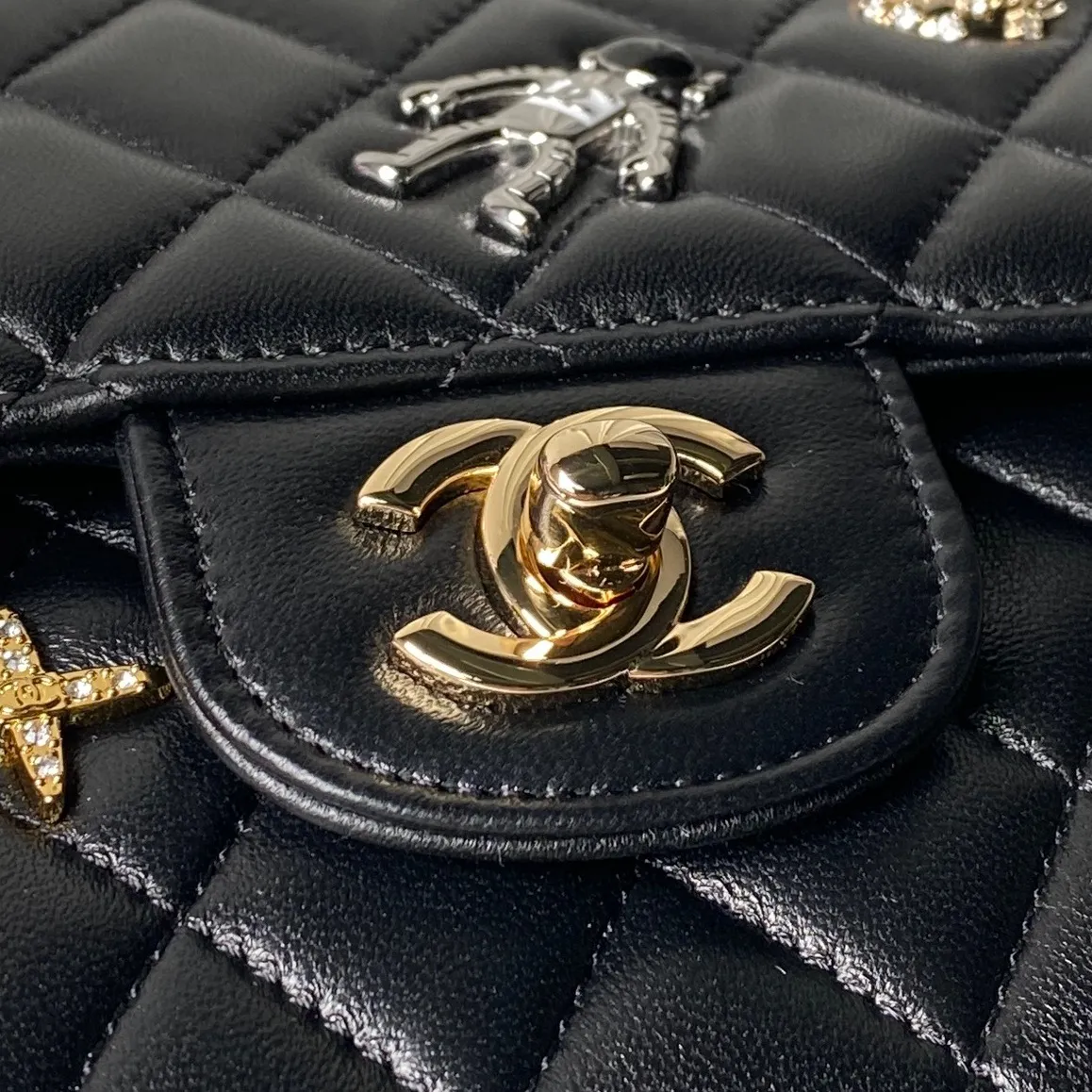 All Categories Chanel Women's Bags 2 (Chanel) Chanel Original Order A01112