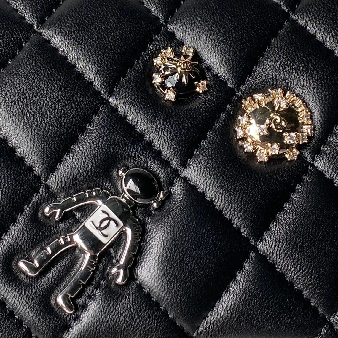 All Categories Chanel Women's Bags 2 (Chanel) Chanel Original Order A01112