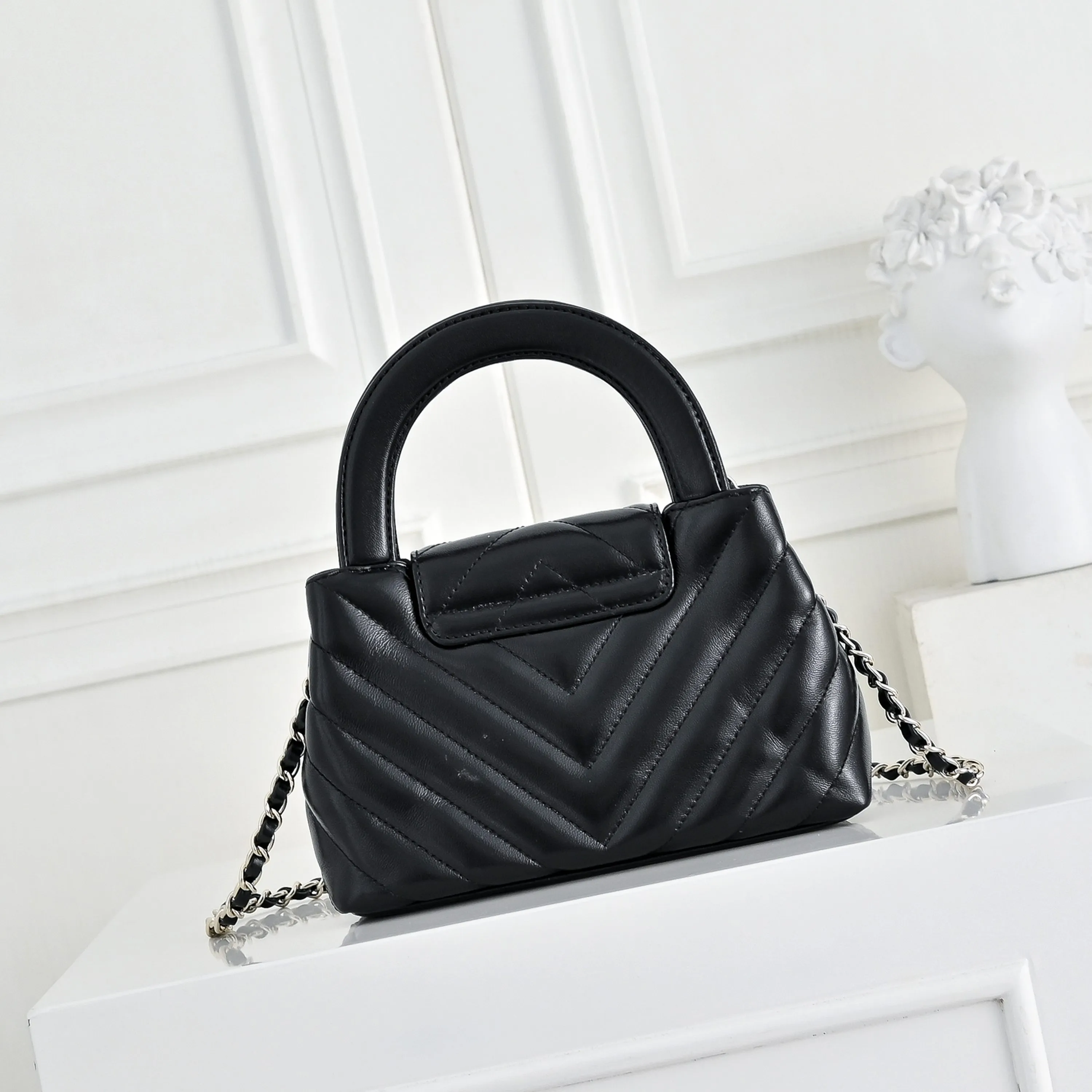 All Categories Official Website "Brand Women's Bags" Women's Bags 💙 Chanel 2026 Official Website CHANEL Crossbody Bag