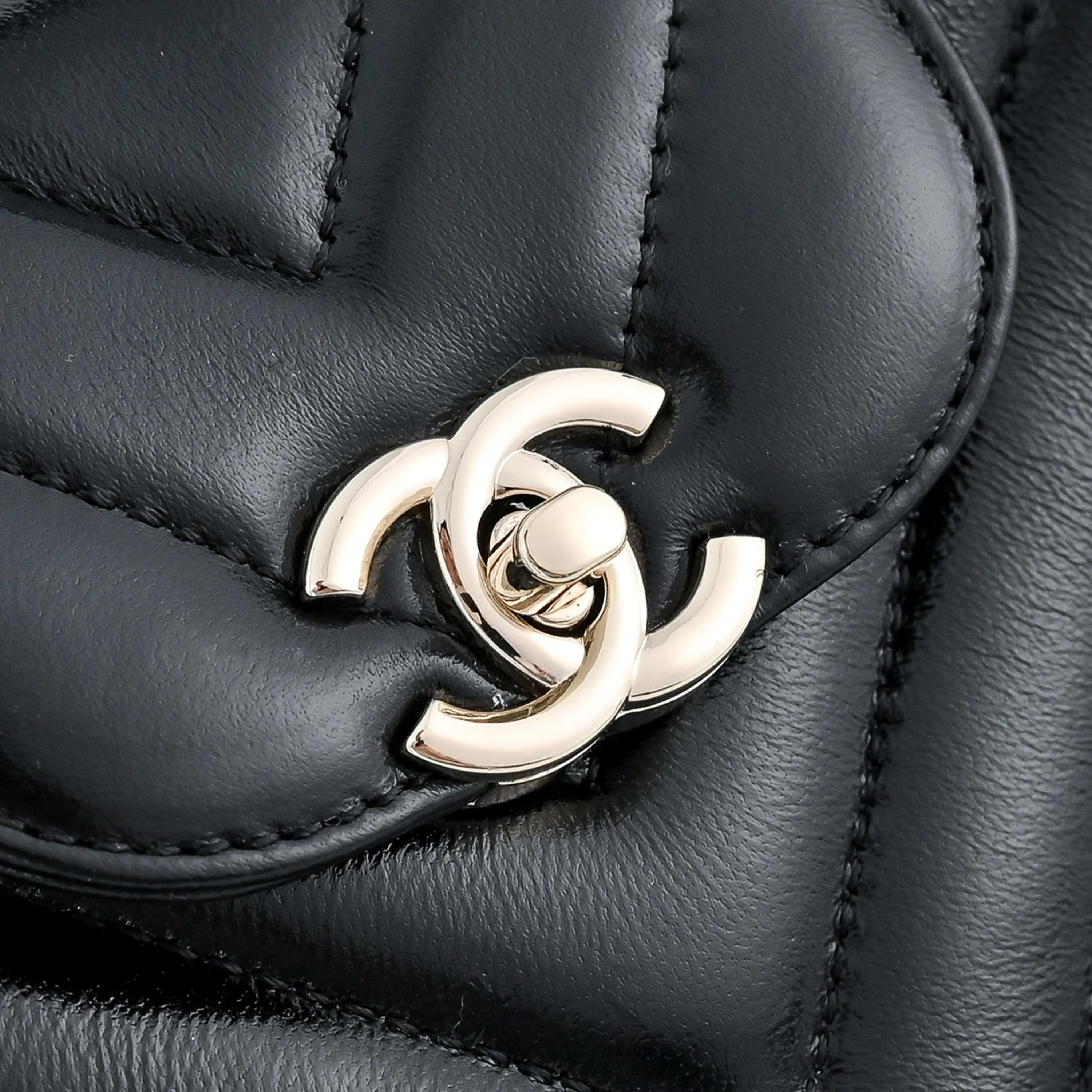 All Categories Official Website "Brand Women's Bags" Women's Bags 💙 Chanel 2026 Official Website CHANEL Crossbody Bag