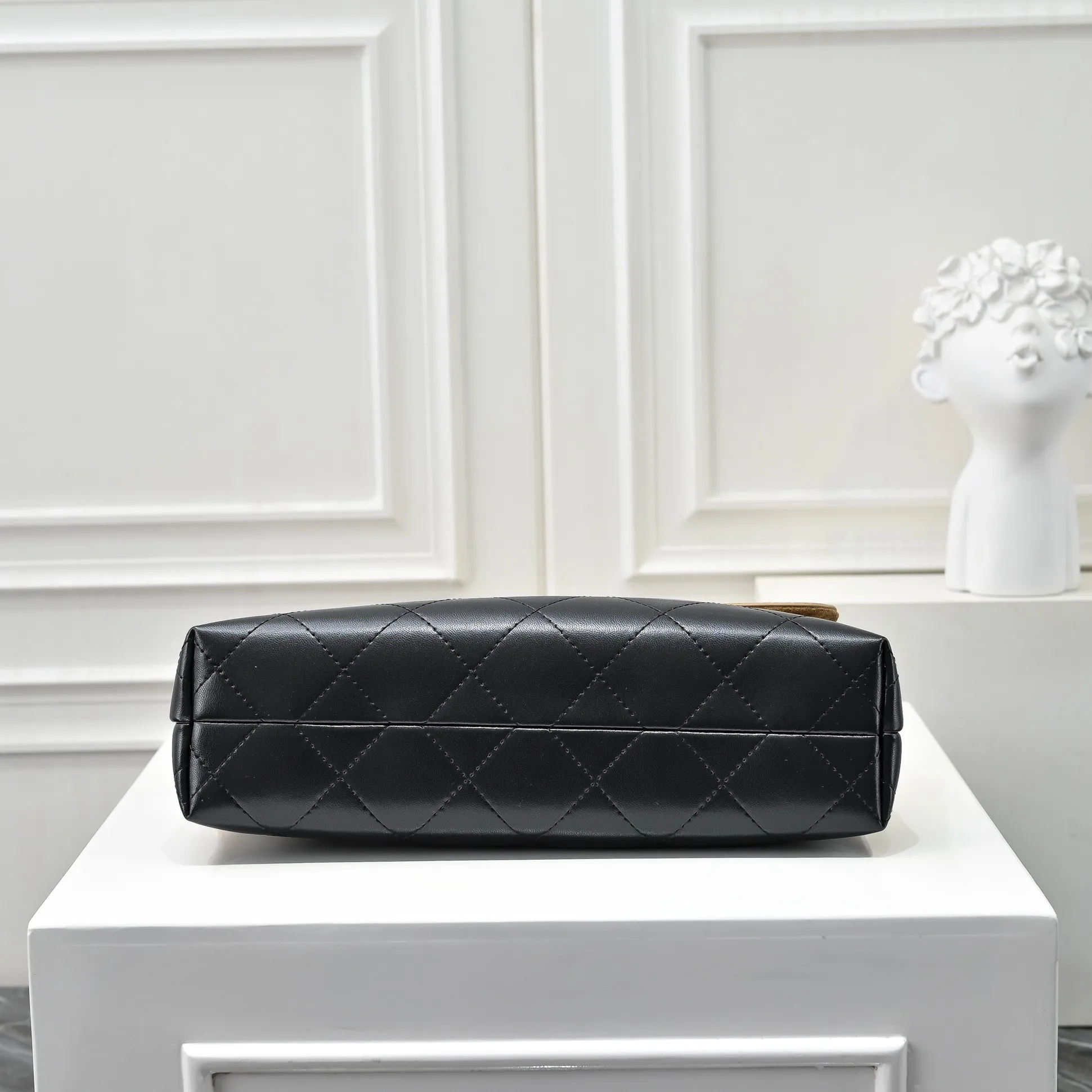 All Categories Chanel Women's Bags (Chanel) Chanel 9129