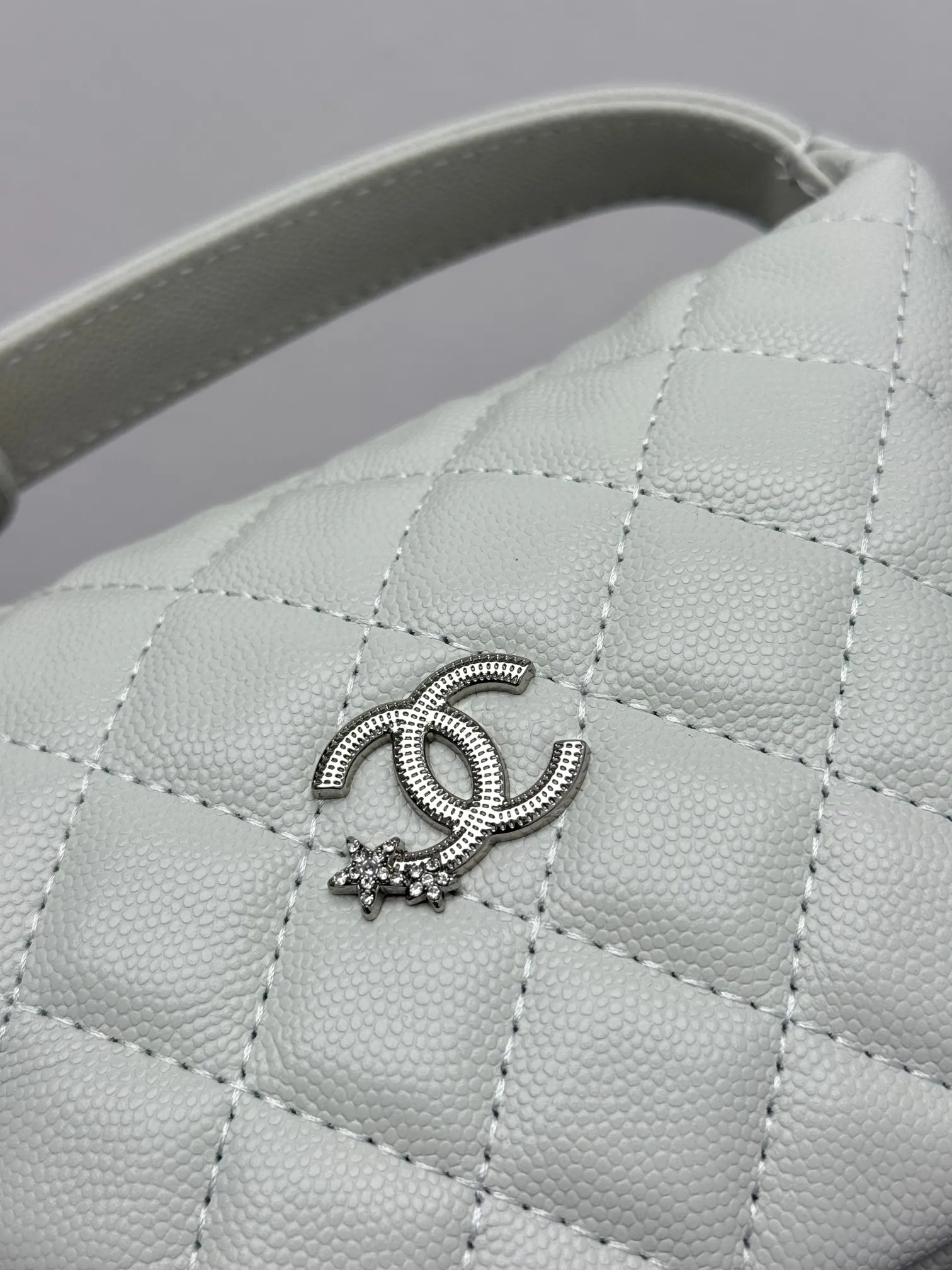 All Categories Chanel Women's Bags (Chanel) Chanel 687