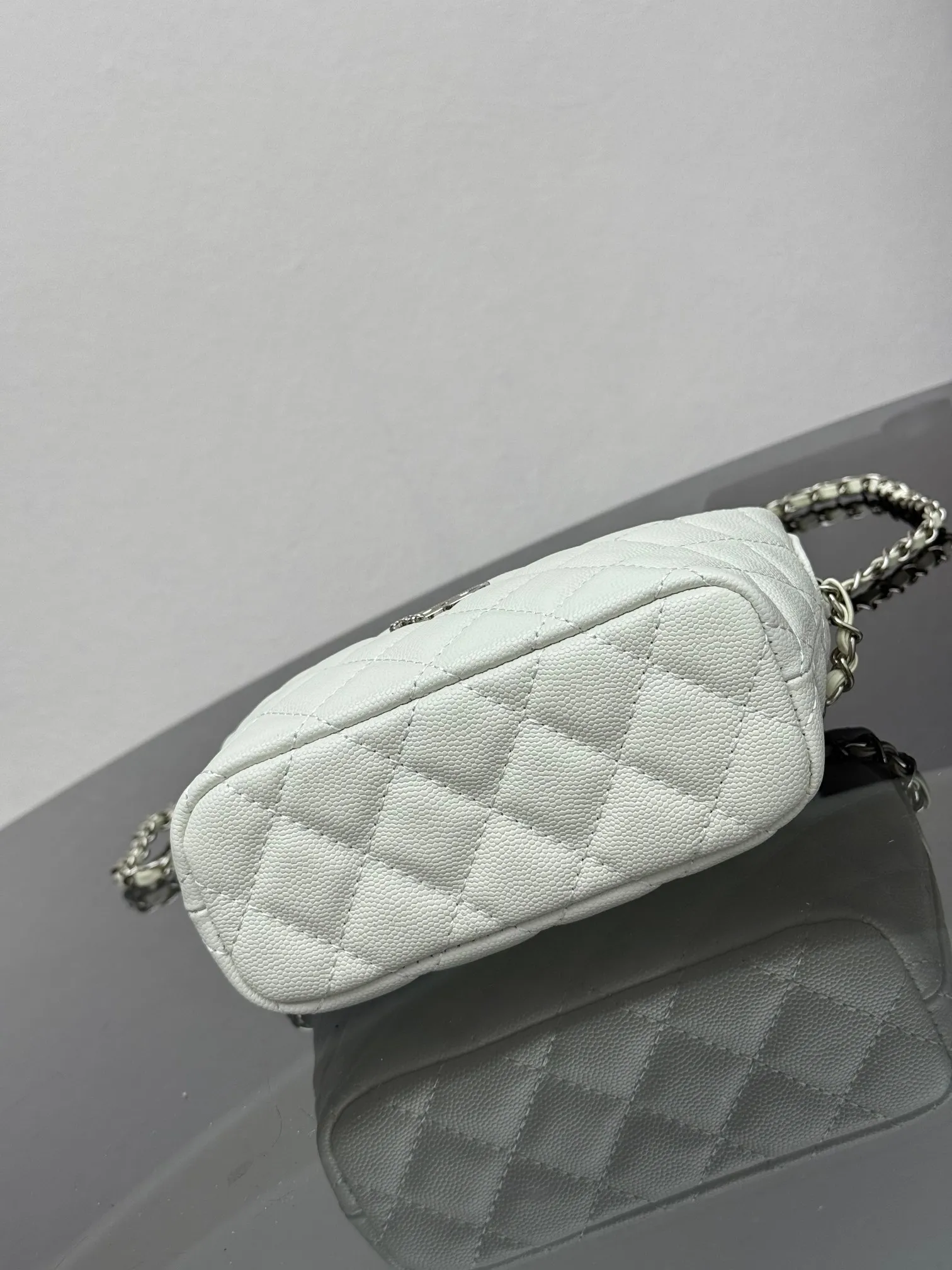 All Categories Chanel Women's Bags (Chanel) Chanel 687