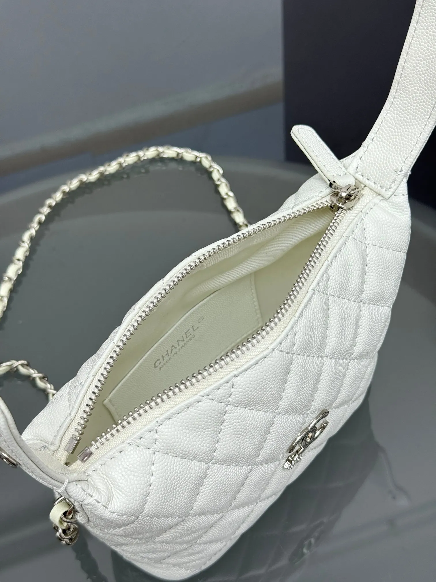 All Categories Chanel Women's Bags (Chanel) Chanel 687