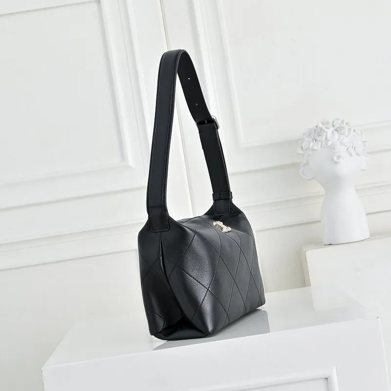 All Categories Official Website "Brand Women's Bags" Women's Bags 💙 Chanel 2026 Official Website CHANEL Underarm Bag