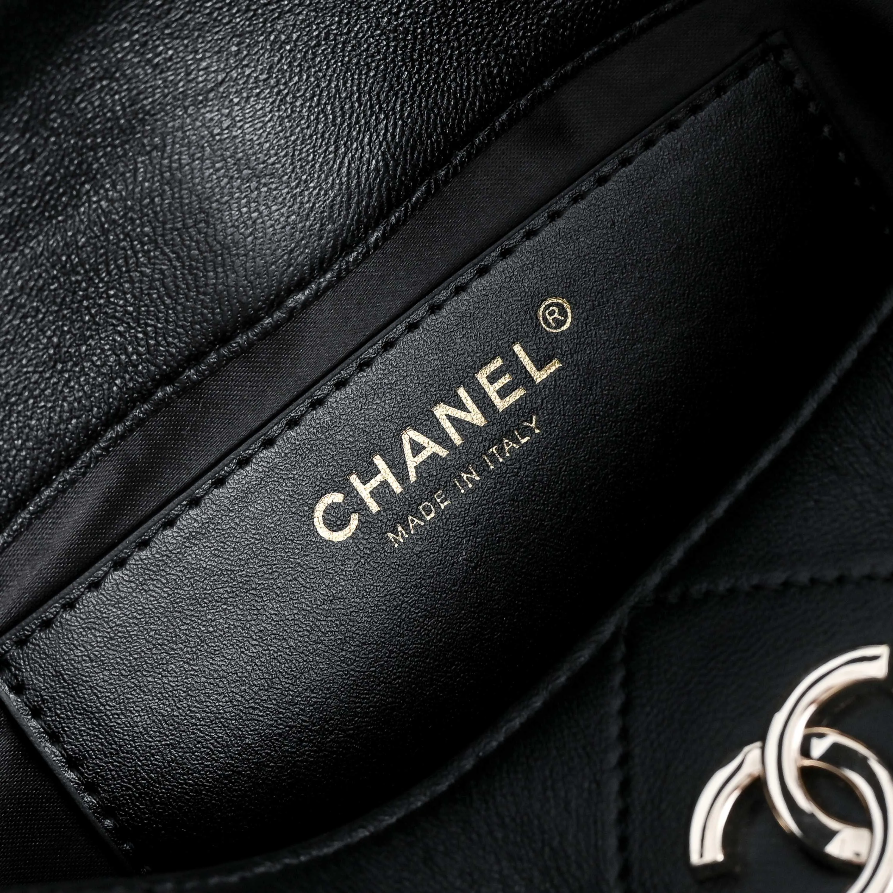 All Categories Official Website "Brand Women's Bags" Women's Bags 💙 Chanel 2026 Official Website CHANEL Underarm Bag