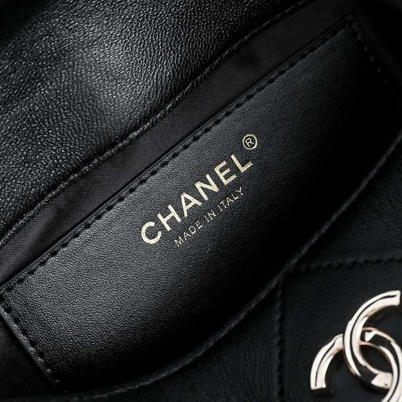All Categories Official Website "Brand Women's Bags" Women's Bags 💙 Chanel 2026 Official Website CHANEL Underarm Bag