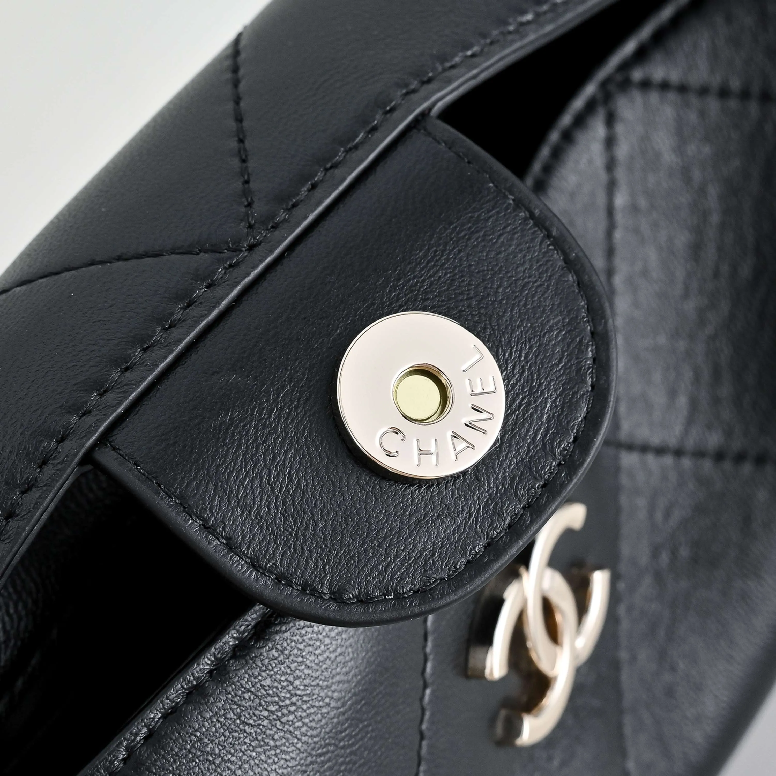 All Categories Official Website "Brand Women's Bags" Women's Bags 💙 Chanel 2026 Official Website CHANEL Underarm Bag